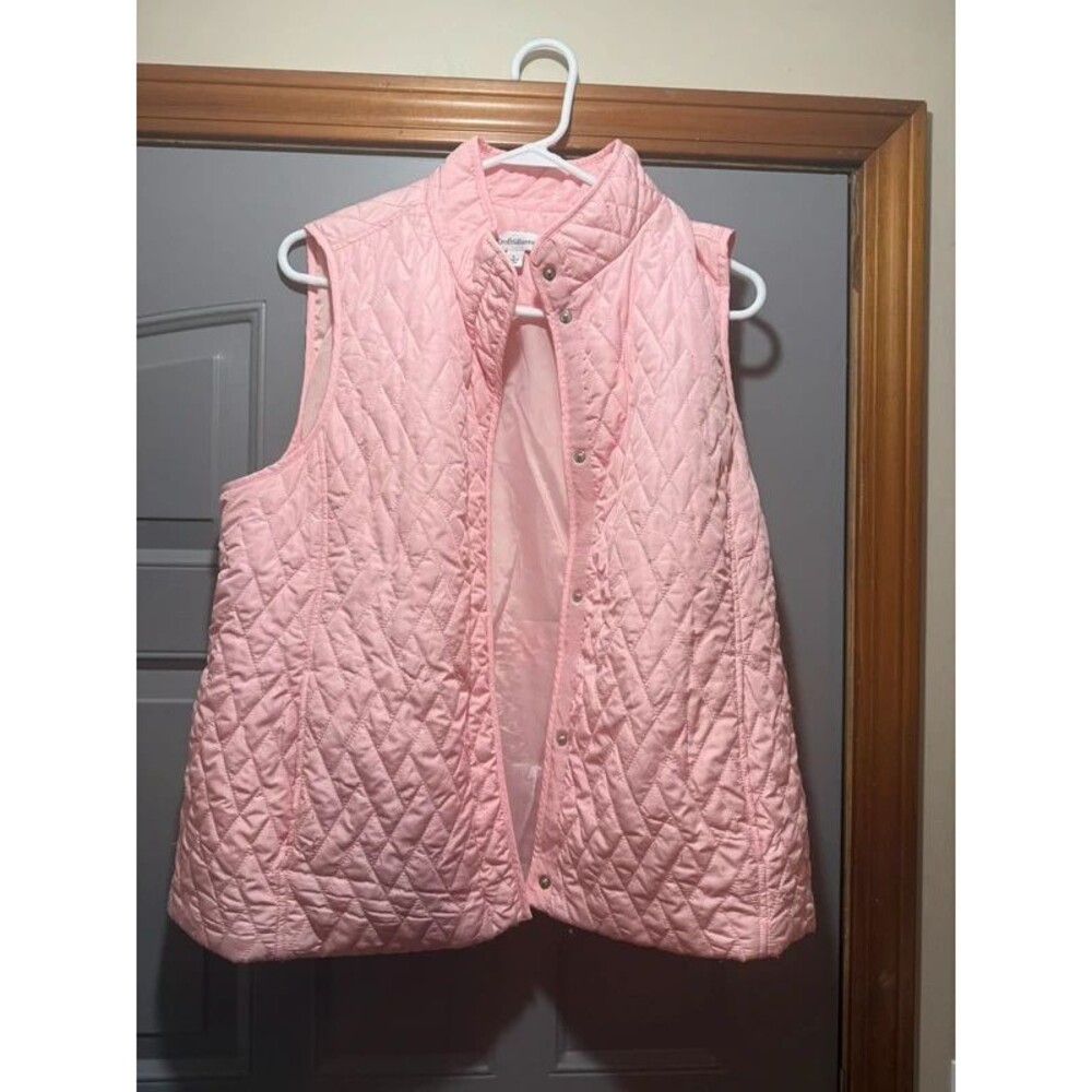 Quilted pastel pink button up vest by Croft and Barrow (Large)